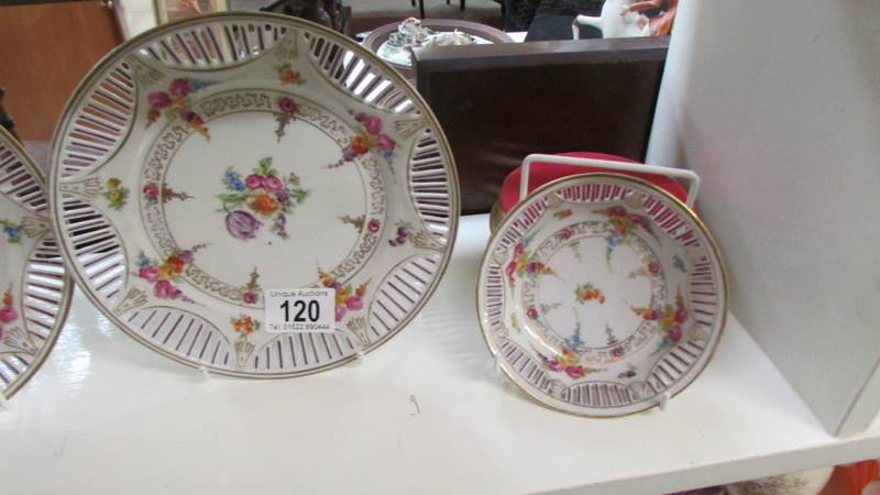 Two Bavarian ribbon plates with two matching dishes. - Image 2 of 3