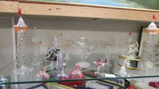 A mixed lot of glass ornaments, COLLECT ONLY.