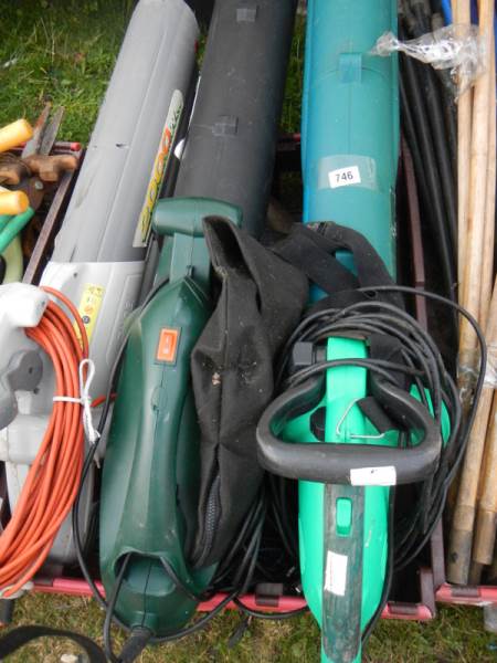 A quantity of leaf blowers, COLLECT ONLY.