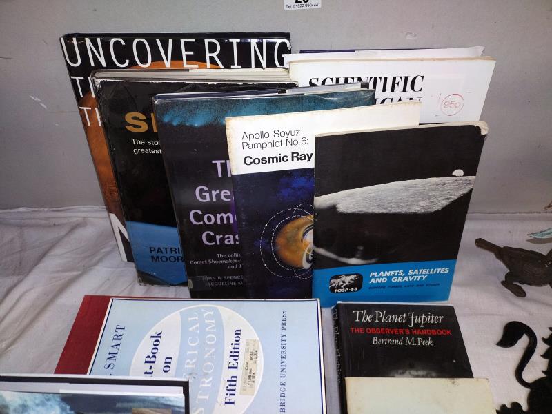 A good selection of reference books on Astronomy - Image 2 of 6