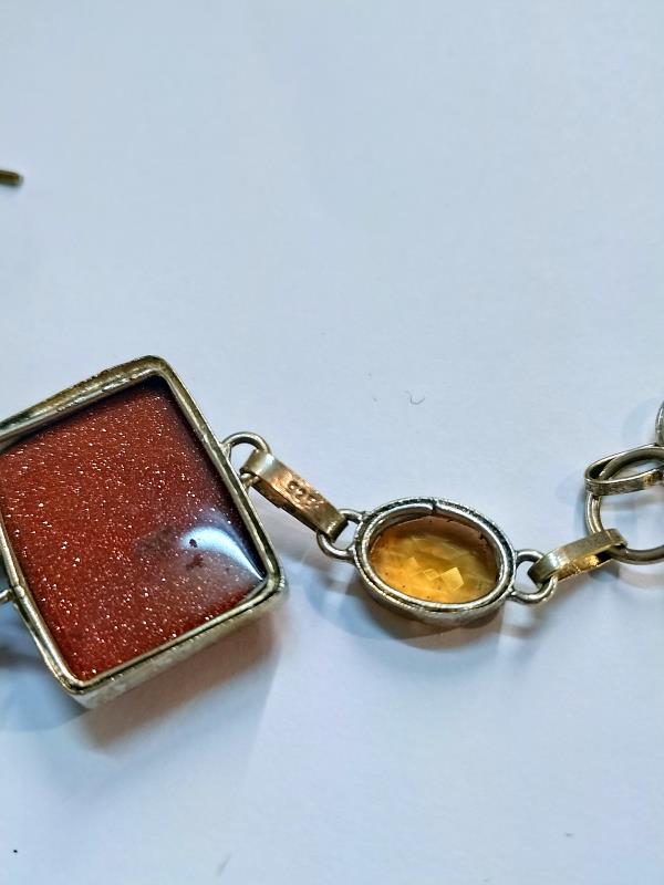 A gold stone set bracelet in silver - Image 4 of 4