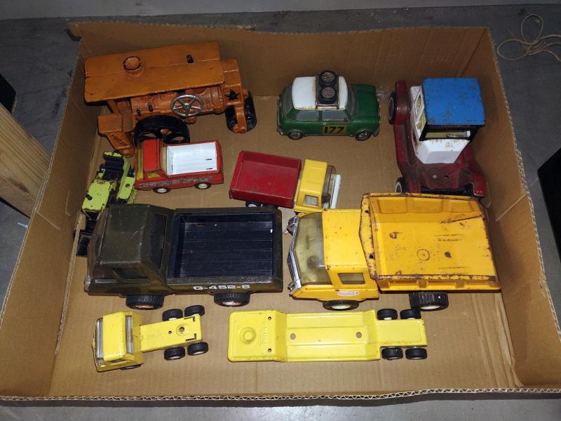A box of Tonka & Japanese pressed steel toys including cast iron steam roller - Image 2 of 2