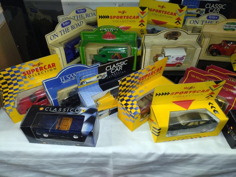 A mixed lot of boxed Diecast vehicles including Days Gone, Maisto, Classic Cars etc., - Image 4 of 5