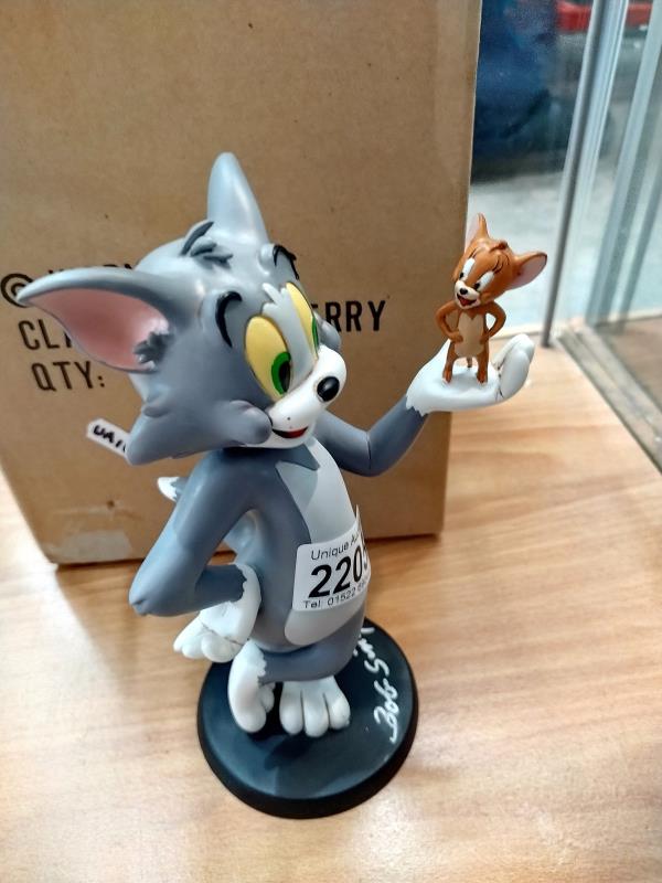 A Warner Bros classic Tom & Jerry figure. Signed Bob Singer. - Image 2 of 3