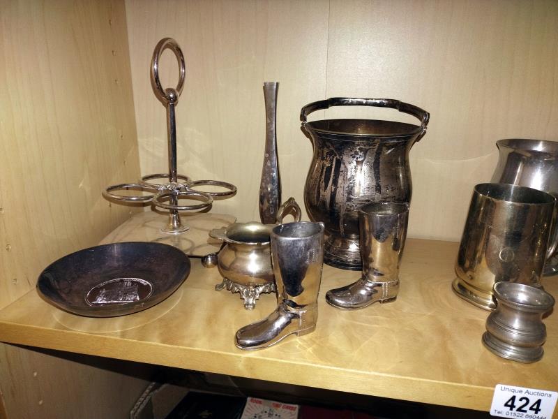 A shelf of silver/ pewter plated items - Image 2 of 3