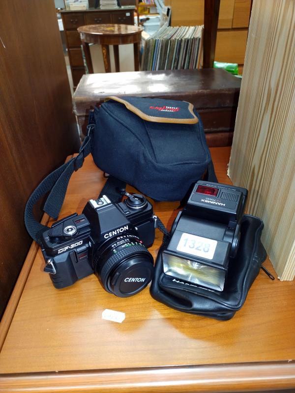 A centon DF-300 camera in case with accessories.