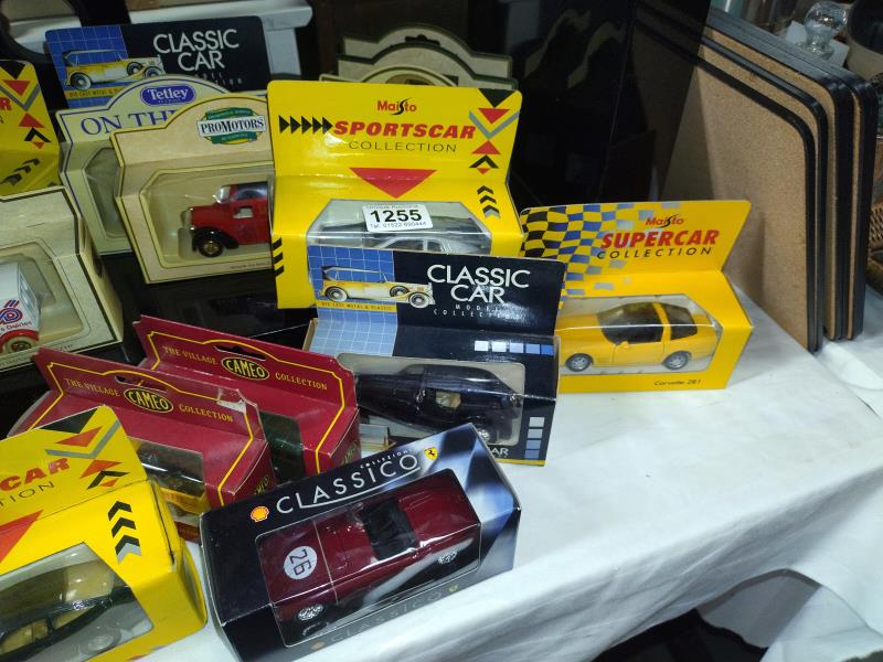 A mixed lot of boxed Diecast vehicles including Days Gone, Maisto, Classic Cars etc., - Image 5 of 5