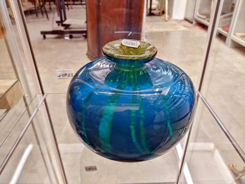 A large signed Mdina glass vase dated 1975. Diameter 18cm, Height 15.5 cm - Image 2 of 3