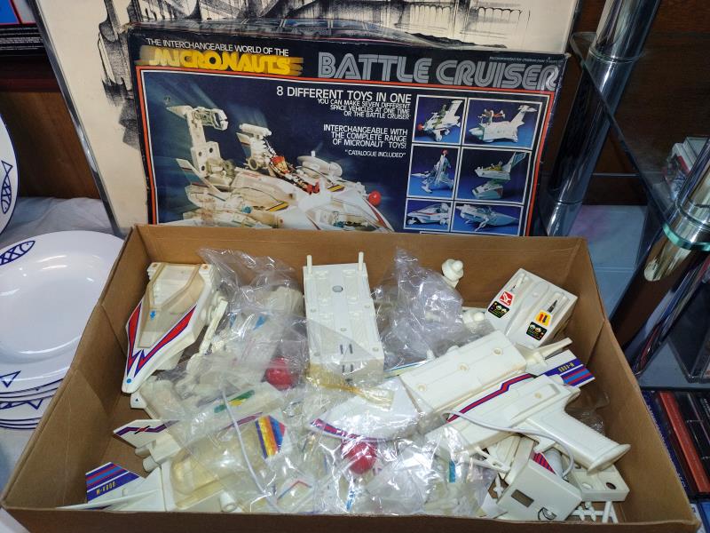 Four vintage Airfix games including flight deck, battle cruiser, Thunder car and other - Image 6 of 6