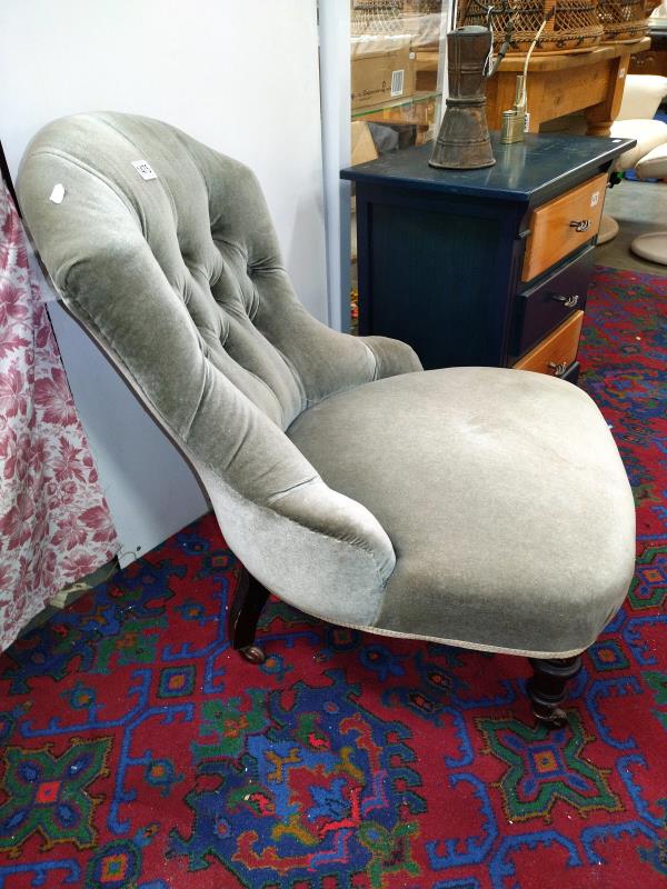 A Edwardian button back nursing chair. COLLECT ONLY. - Image 2 of 2