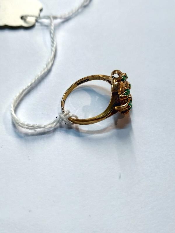 A circa 1980 turquoise set ring in gold - Image 3 of 4