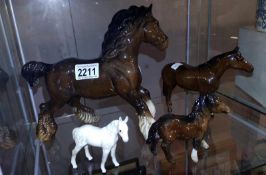 Four Beswick equine ornaments of various sizes. COLLECT ONLY.