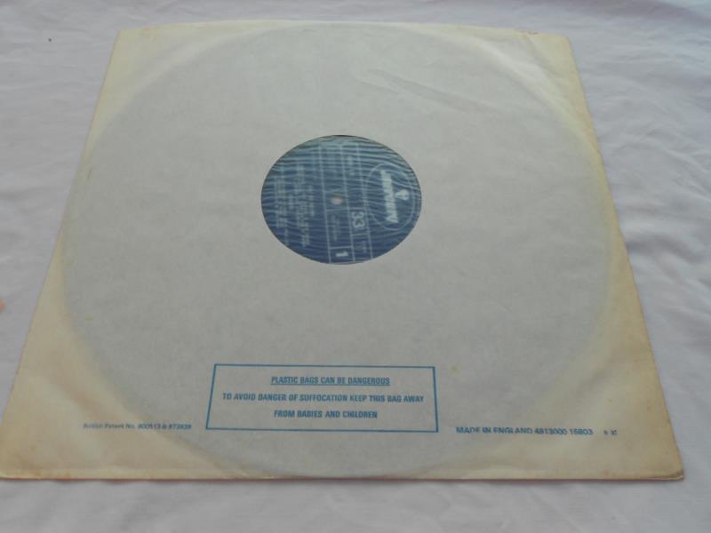 Pioneers ? Feel the Rhythm UK LP 1976 record 9286172 1Y-5 and 2Y-3 NM The vinyl is in near mint - Image 10 of 10