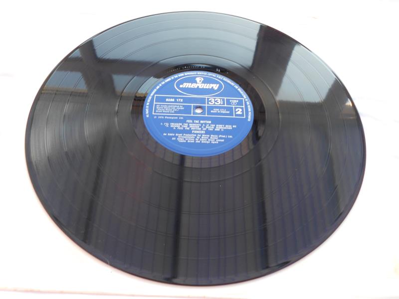 Pioneers ? Feel the Rhythm UK LP 1976 record 9286172 1Y-5 and 2Y-3 NM The vinyl is in near mint - Image 9 of 10