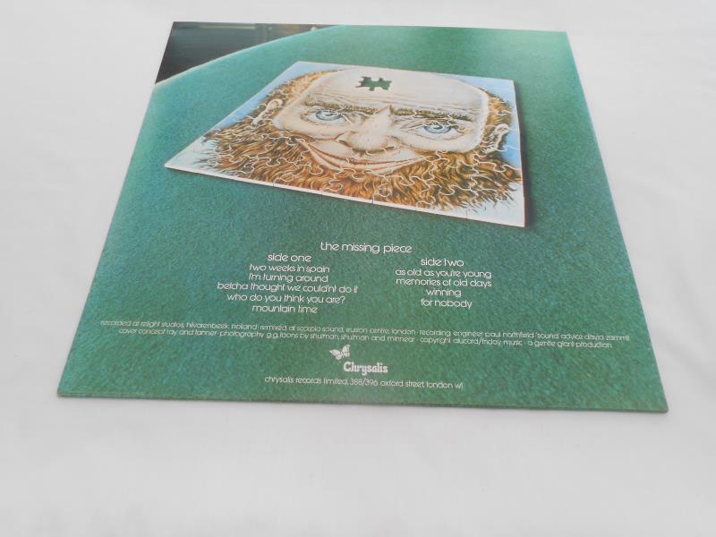 King Crimson ? The Missing Piece. UK 1st press record LP CHR 1152 A-1 R and B-1 R N/M The vinyl is - Image 4 of 9