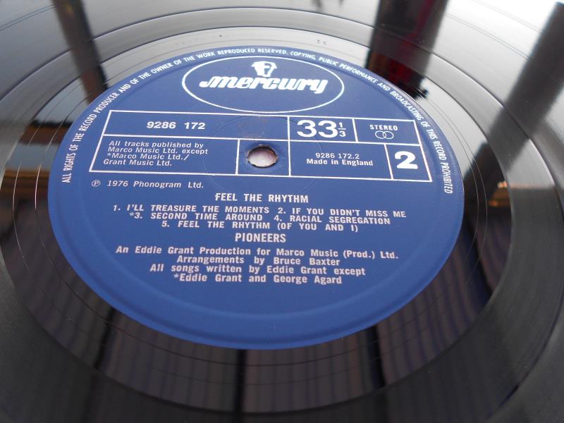 Pioneers ? Feel the Rhythm UK LP 1976 record 9286172 1Y-5 and 2Y-3 NM The vinyl is in near mint - Image 8 of 10