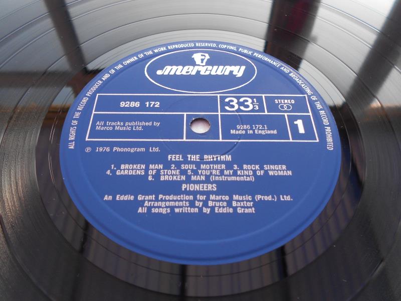 Pioneers ? Feel the Rhythm UK LP 1976 record 9286172 1Y-5 and 2Y-3 NM The vinyl is in near mint - Image 6 of 10