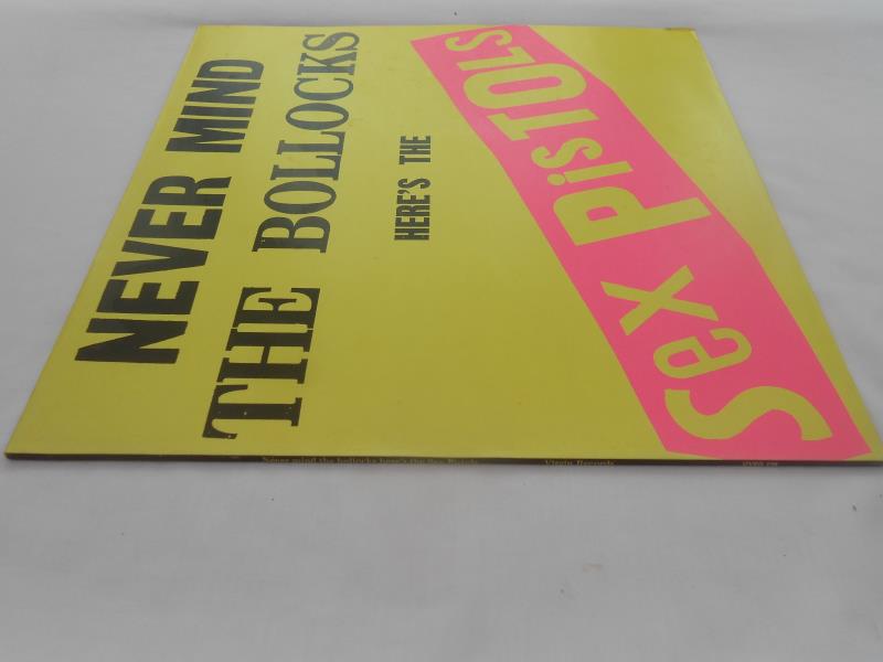 Sex Pistols ? Never Mind the Bollocks.. UK LP OVED 136 A-10U-1-1-and B-12U-1-1 N/M The vinyl is in - Image 3 of 9