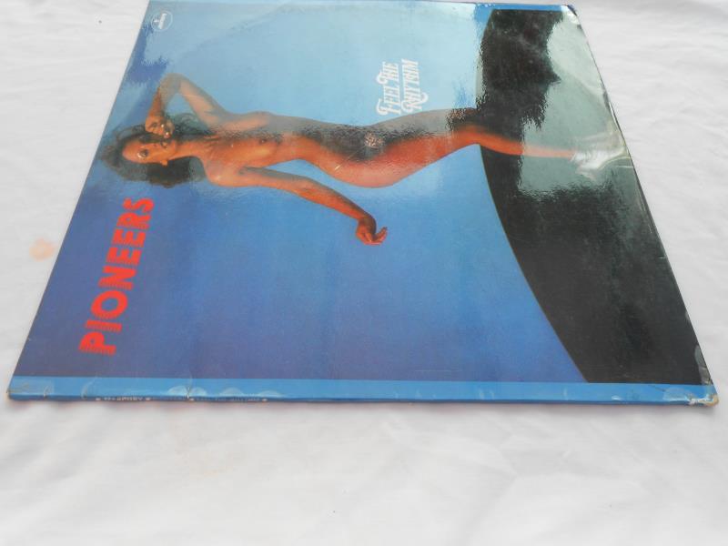 Pioneers ? Feel the Rhythm UK LP 1976 record 9286172 1Y-5 and 2Y-3 NM The vinyl is in near mint - Image 3 of 10