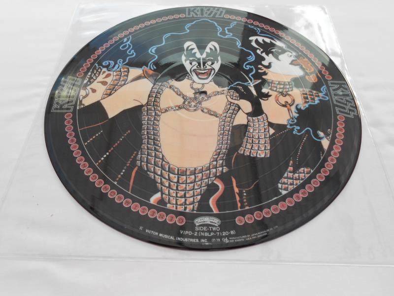 Kiss, Gene Simmons - Gene Simmons Japan record LP VIPD 2 Unofficial release. EX The vinyl is in - Image 2 of 4