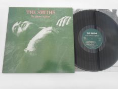 The Smiths ? The Queen is Dead. UK 1st press record LP ROUGH 96 A-1 and B-1 N/M Fear of Manchester