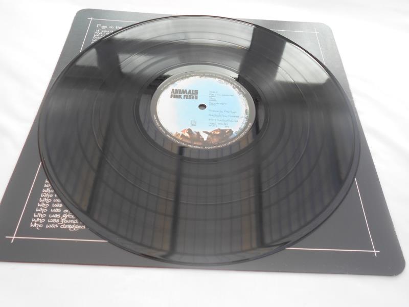 Pink Floyd ? Animals UK 1977 LP 1st press record SHVL 815 A-2U and B-2U NM The vinyl is in near mint - Image 11 of 14