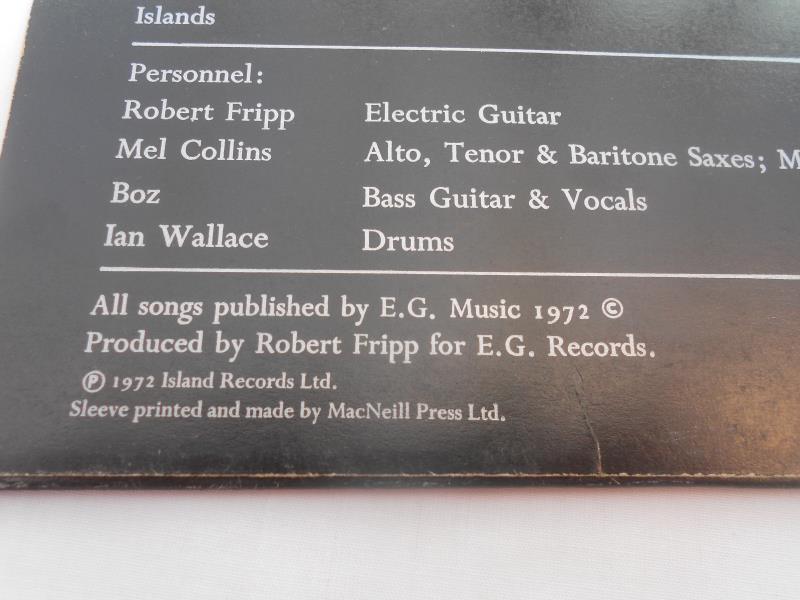 King Crimson ? Earthbound. UK record LP Help 6 A-3U and B-1U N/M The vinyl is in near mint condition - Image 4 of 9