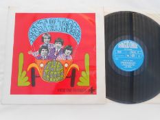 The Troggs ? Best of., UK 1st press record LP Page One FOR 001 IL 2 and 2L 1 VG+ the vinyl is in