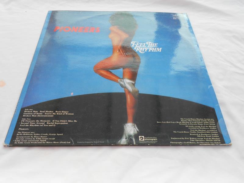 Pioneers ? Feel the Rhythm UK LP 1976 record 9286172 1Y-5 and 2Y-3 NM The vinyl is in near mint - Image 5 of 10