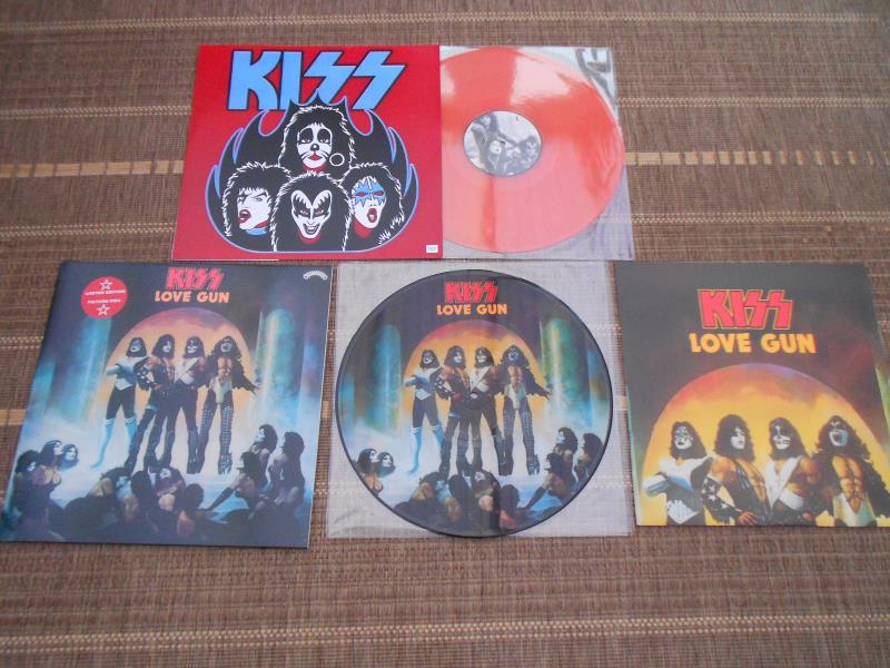 Kiss Collection of 2 x Demo?s and Love Gum Picture disc NM Both vinyls and sleeves are in near