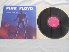 Pink Floyd - Their Early Years Tour FET 771 Record LP Space Records. N/mint The vinyl appears