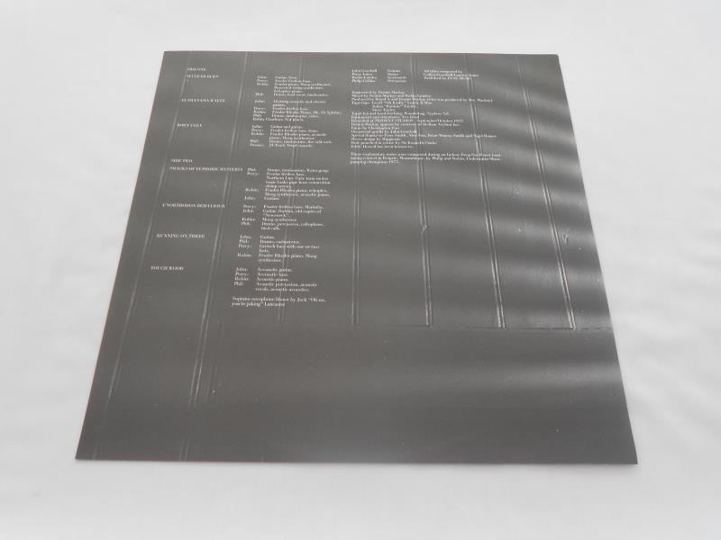 Brand X Unorthodox Behaviour UK 1st press LP CAS 1117 A-2 T and B-2 T EX+ The vinyl has a high - Image 11 of 11