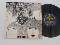 The Beatles - Revolver. UK LP record PMC 7009 XEX 605 - 2 and 606 - 3 VG+/EX The vinyl is in very