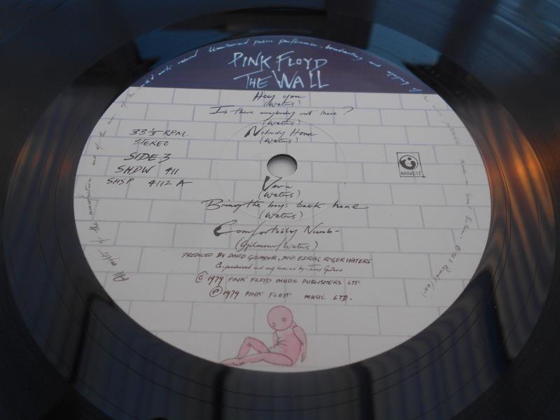 Pink Floyd - The Wall UK 1st press double LP Record SHDW 411 SHSP 4111A-U2 B-3U 4112A-3U and B-2U - Image 12 of 15