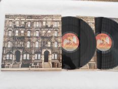 Led Zeppelin ? Physical Graffiti USA double LP SS 2-200 1975 D E F and G EX+ Both vinyls are in