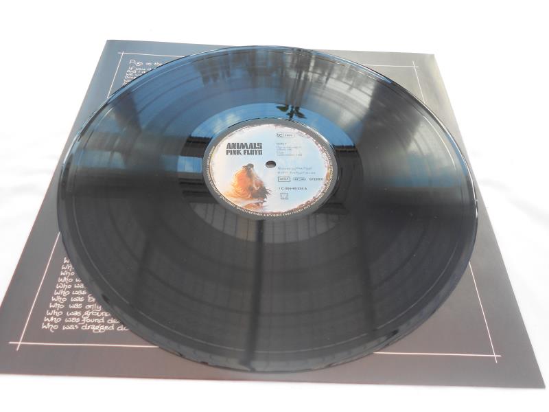 Pink Floyd ? Animals German 1st press 1977 record LP 1C 064-98 434 98434-A-0 and B-0 N/M The vinyl - Image 8 of 13