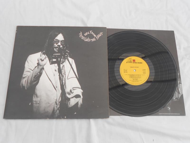 Neil Young collection x 9. All Original LPs In amazing excellent plus to near mint condition - Image 8 of 29