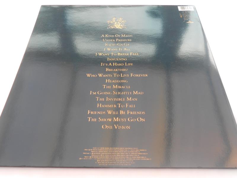 Queen Greatest Hits UK double LP 1st press PMTV 21 A-2U-1-1 and B-1U-1-1 and PMTV 22 A-2-1-2 and B- - Image 6 of 14