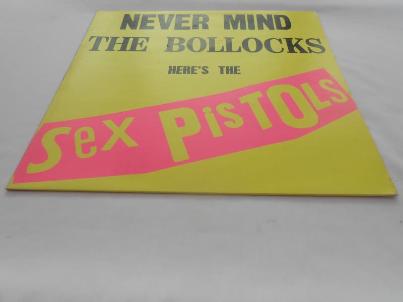 Sex Pistols ? Never Mind the Bollocks.. UK LP OVED 136 A-10U-1-1-and B-12U-1-1 N/M The vinyl is in - Image 2 of 9