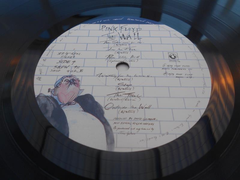 Pink Floyd - The Wall UK 1st press double LP Record SHDW 411 SHSP 4111A-U2 B-3U 4112A-3U and B-2U - Image 14 of 15