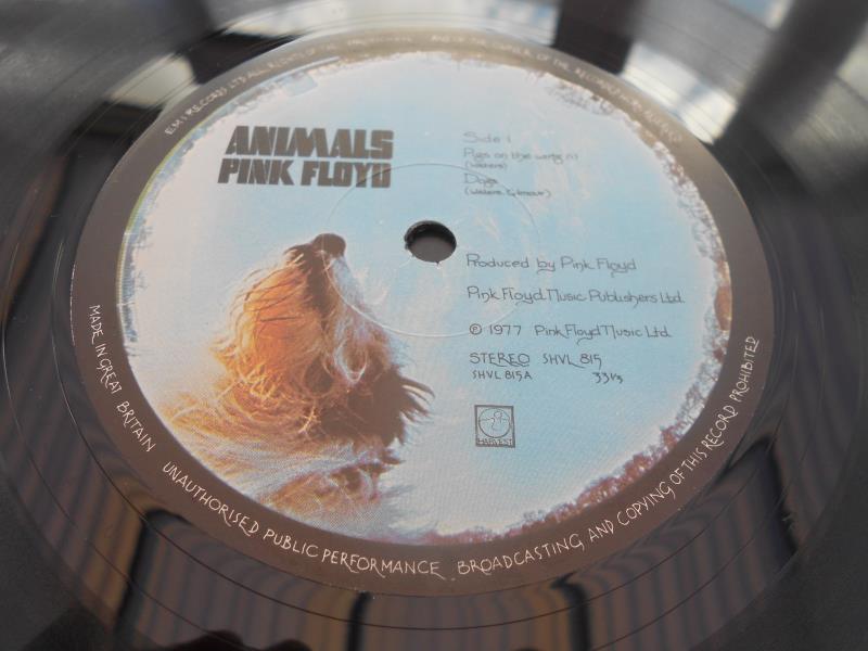 Pink Floyd ? Animals UK 1977 LP 1st press record SHVL 815 A-2U and B-2U NM The vinyl is in near mint - Image 10 of 14