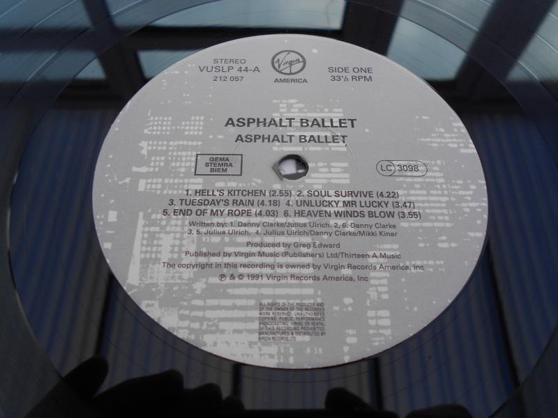 Asphalt Ballet - Asphalt Ballet UK LP Record VUSLP 44 A-1C and B-1C NM The vinyl is in near ment - Image 6 of 11