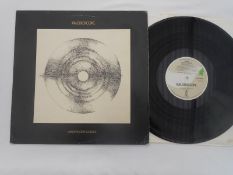 Kaleidoscope ? When Scopes Collide UK ILPS 9462 A and B NM The vinyl is in N/M condition with a high