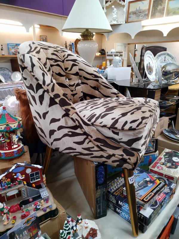 An animal print tub chair COLLECT ONLY - Image 2 of 2
