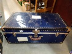 A large vintage trunk 91cm x 50cm x height 34cm COLLECT ONLY