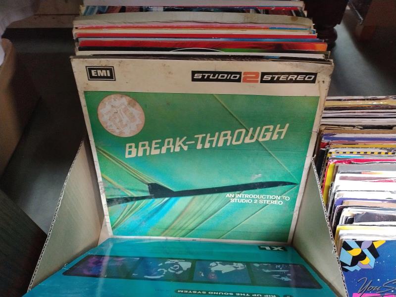 2 boxes of vinyl records including 33's and 45's, various artists - Image 2 of 9