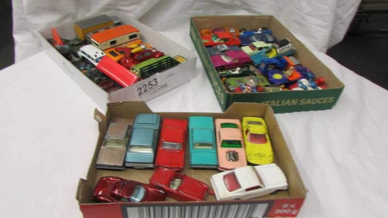 A good selection of Lesney Matchbox 1-75 including Corgi Juniors, Batmobile, Bat boat, etc.,