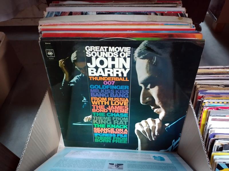 2 boxes of vinyl records including 33's and 45's, various artists - Image 3 of 9