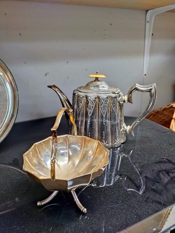 A silver plated tea set, toast rack and tray etc - Image 4 of 6