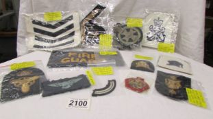 A collection of naval cloth badges etc., Divers, Green Jackets, Gold and silver bullion wire badges.